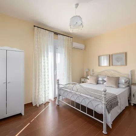 Anemolia Seaview Villa, Private Pool & Lush Garden, By Thinkvilla Villa *
